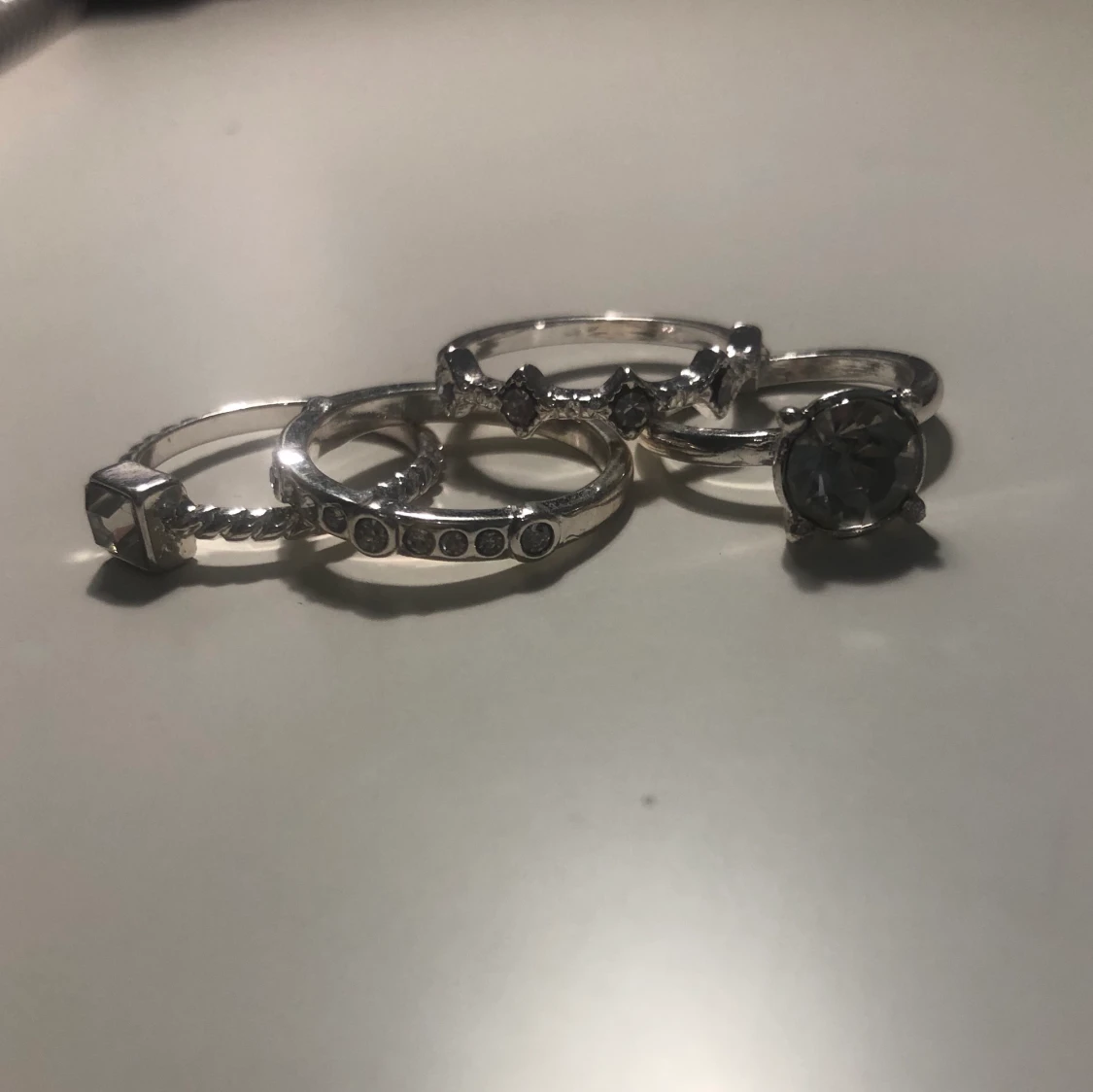 Ringar i silver med diamanter och stenar - 91