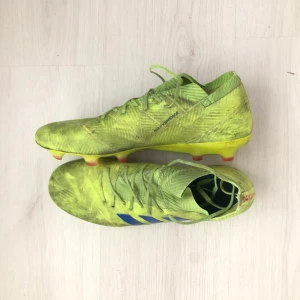 Äkta adidas predetor - Skicket helt okej, därav billigt pris 