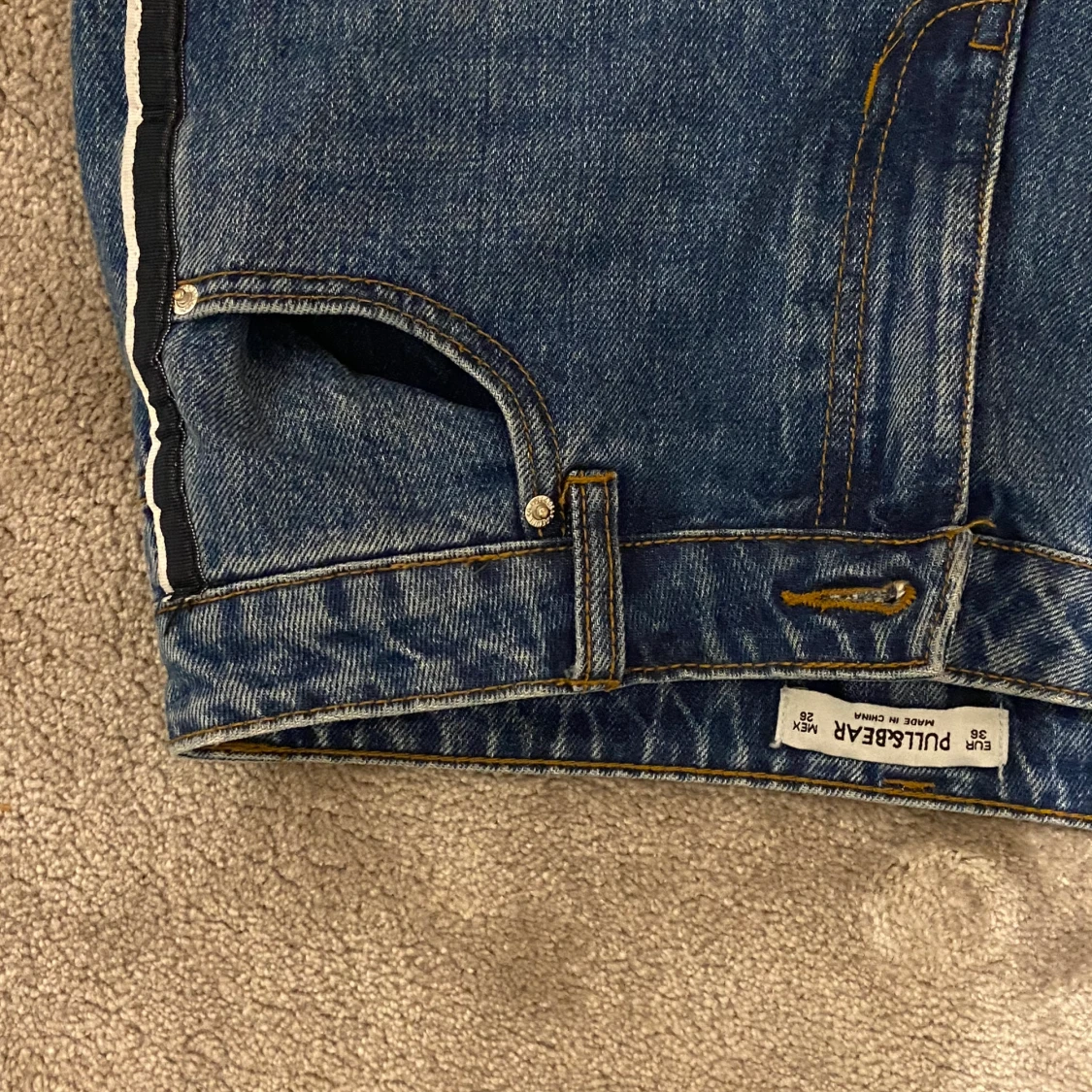 Boyfriend-jeans i storlek 36 från från Pull and Bear - 91