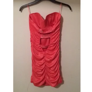  - Aldrig använd! Den är mycket finare på än vad den är på bilderna också 😊.