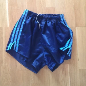 Adidas kortisar - Adidas kortisar