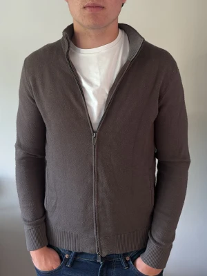 Massimo Dutti Full Zip - - Condition: 8/10 - Color: Brown - Size: S