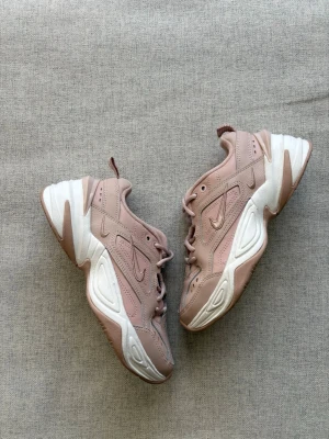 Nike sneakers - NIKE M2K TEKNO Malli: AO3108-202 Koko: 37,5 Ovh: 120€  Juuri pestyt. Postitus/nouto