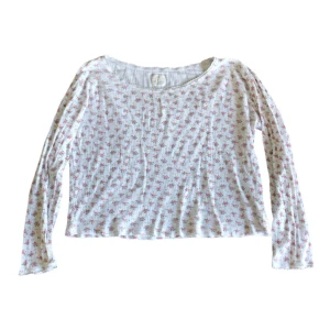 Vintage pointelle topp/ hålmönstrad tröja, coquette/ cyber/ alt/ vintage/ retro/ 60s/ 60tal/ 70s/ 70tal - Supersöt blommig pointelle tröja! 100% bomull 