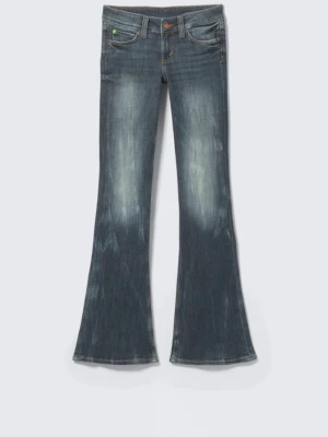 Cheap Monday Jeans - Säljer mina mörkblåa jeans från cheap monday! Storlek 24/30 