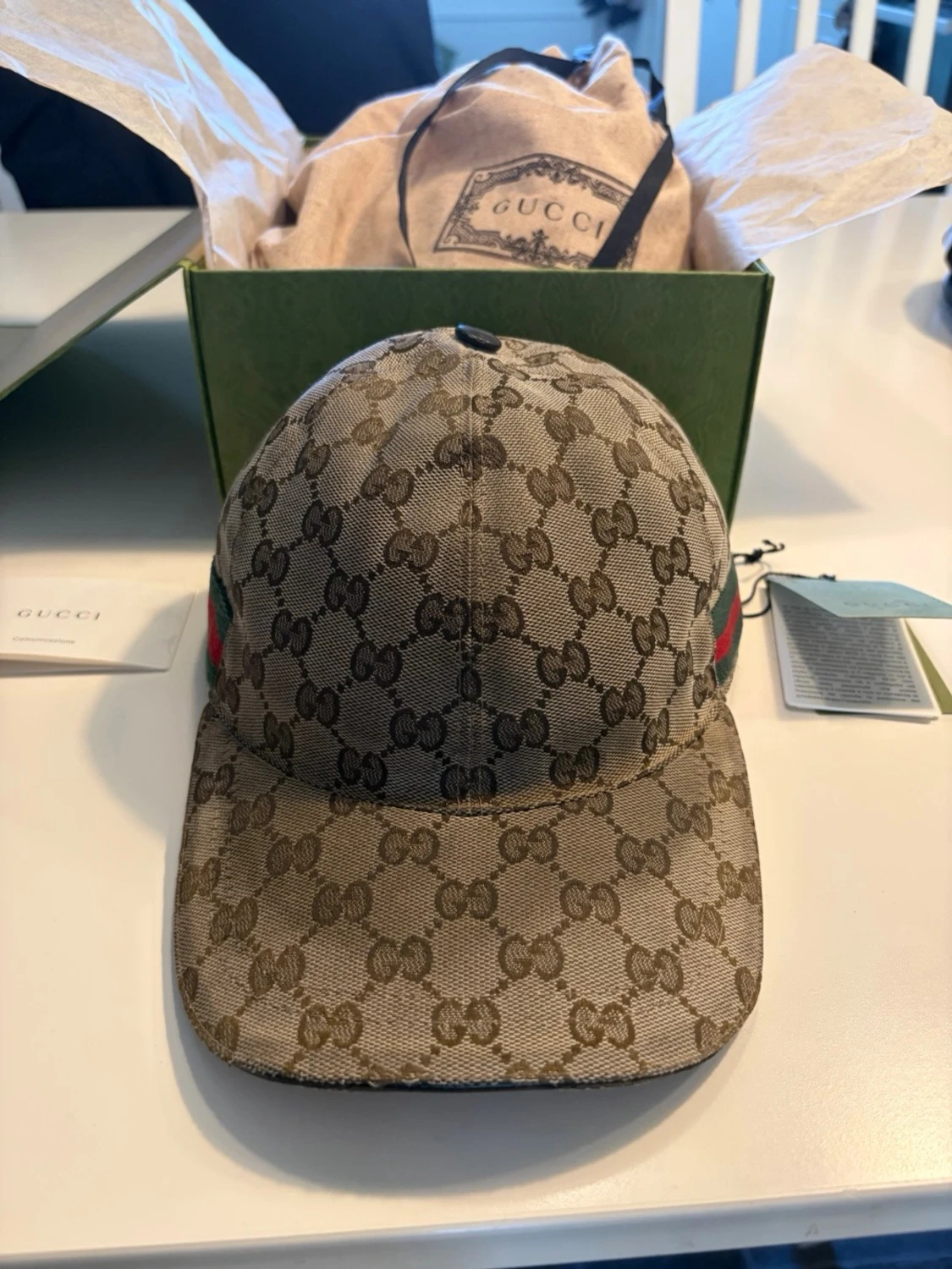 Gucci beige keps med GG-mönster