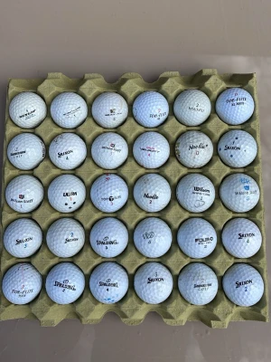 Florida mix. B-C klass. 30 pack - Florida mix. B-C klass. För dig som både är ny på golf och inte vill lägga alla dina pengar på bollar samt bollar som tåls att slås bort!