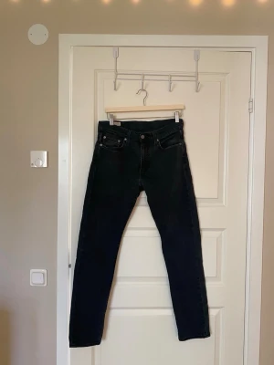 Levis Jeans - Levis Jeans 502, mörkgrå/svart   Storlek: 30/32