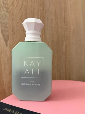 Kayali pistachio  - Halva kvar av 50ml flaska