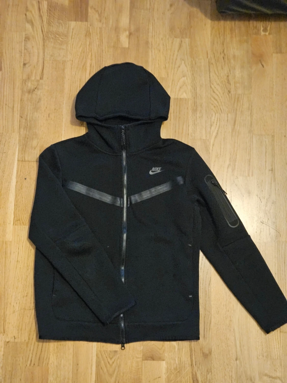 Svart Nike Tech Fleece tracksuit - 1