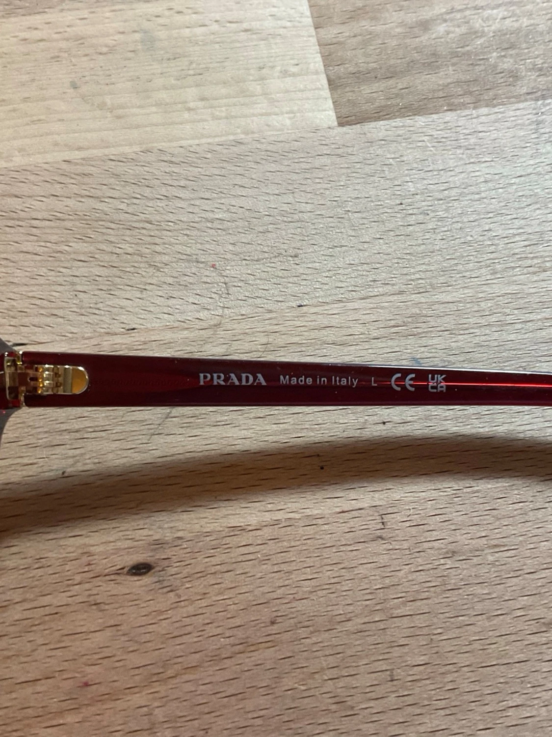 Röda glasögon från Prada - 2