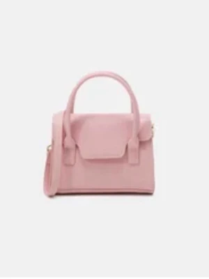 ✨ Trendig rosa väska – SÅ SÖT 💕 - Jättesöt rosa mini bag i klassisk modell 💕 Perfekt för dig som vill ha en feminin och trendig väska som passar till allt! Kan användas både som handväska och med axelrem.  Superfin färg som verkligen sticker ut och lyfter en outfit ✨ Perfekt till fest, stan eller sommaren!