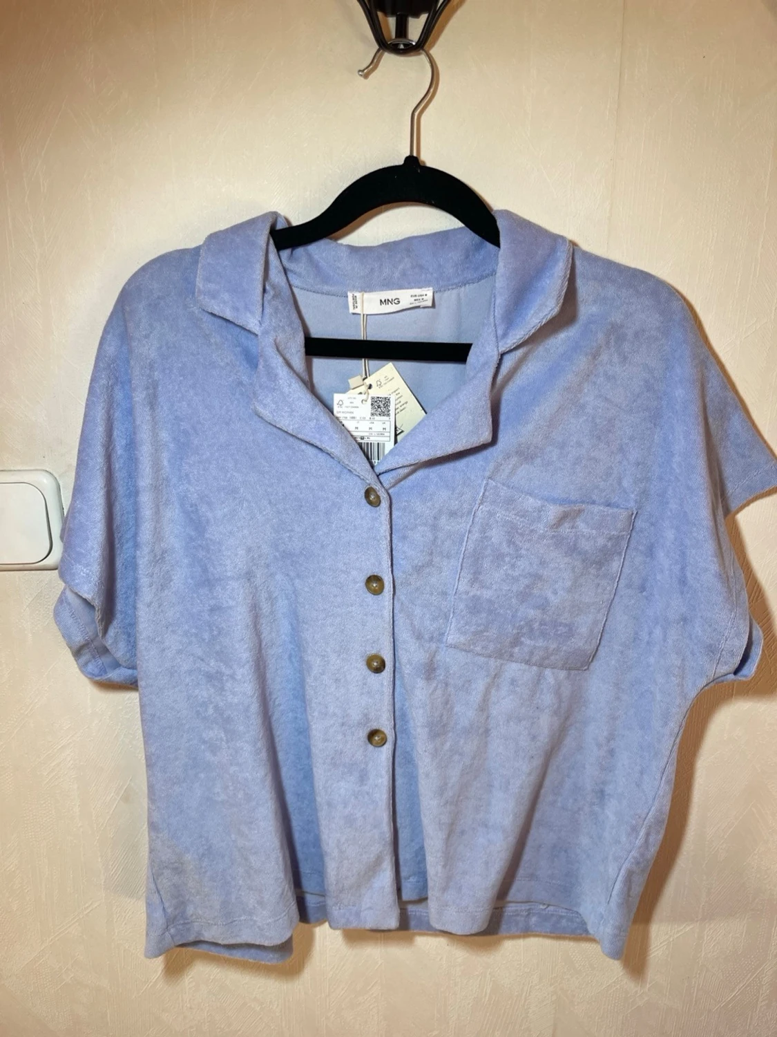 Ljusblå kortärmad skjorta från mango