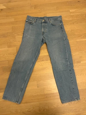 Loose fit jeans - Storlek 32