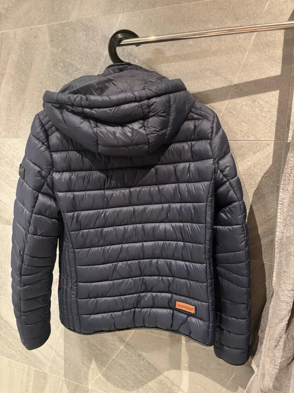 Mörkblå pufferjacka från Navahoo - 4