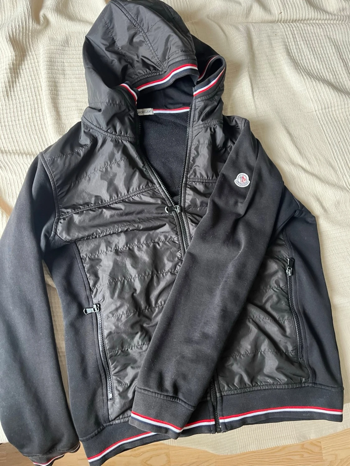 Svart moncler cardigan 