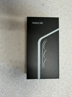 Samsung S26 mobiltelefon - Samsung S26 smartphone helt ny och oöppnad kvitto finns.