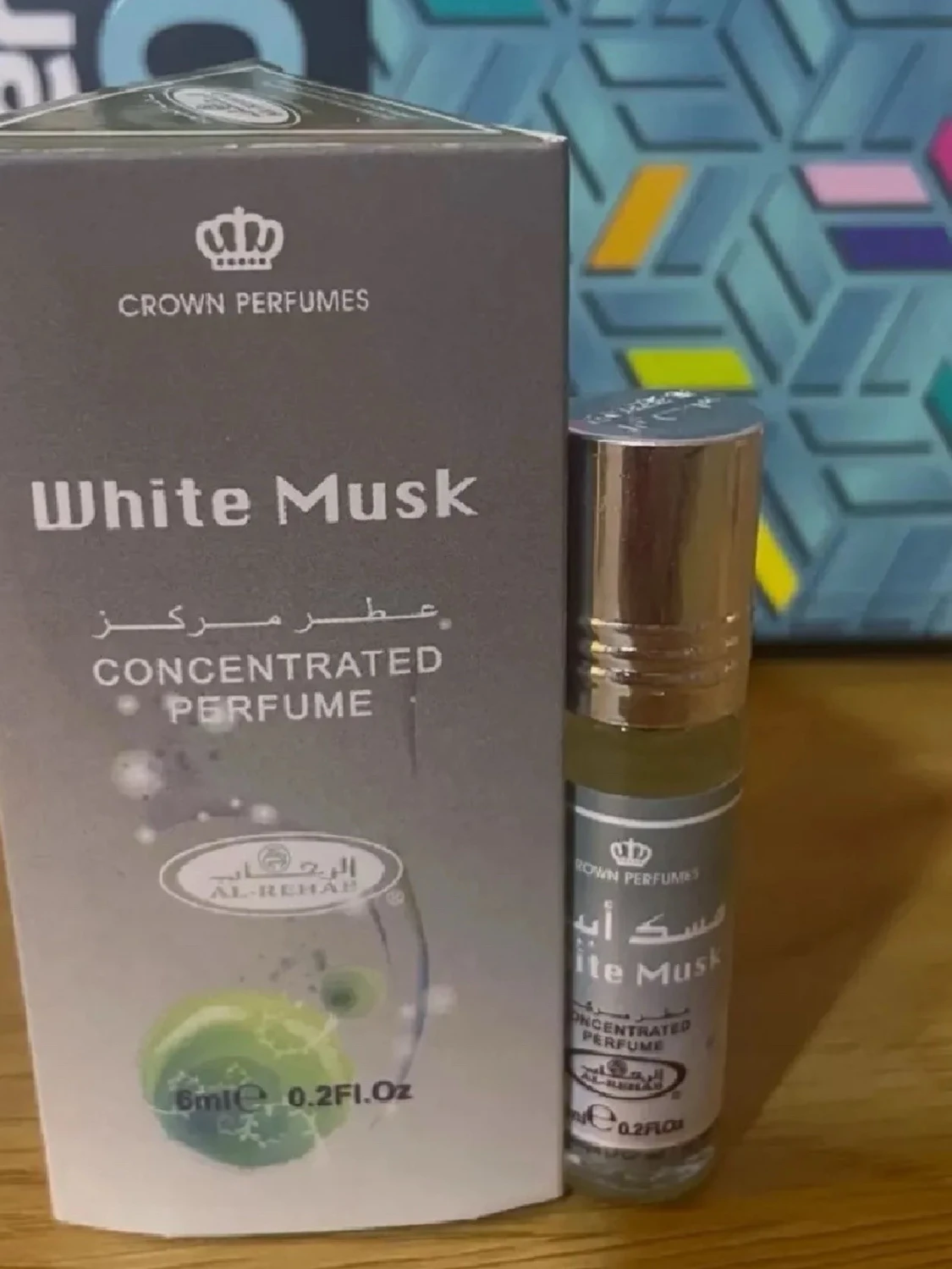 White Musk parfymolja Crown Perfumes