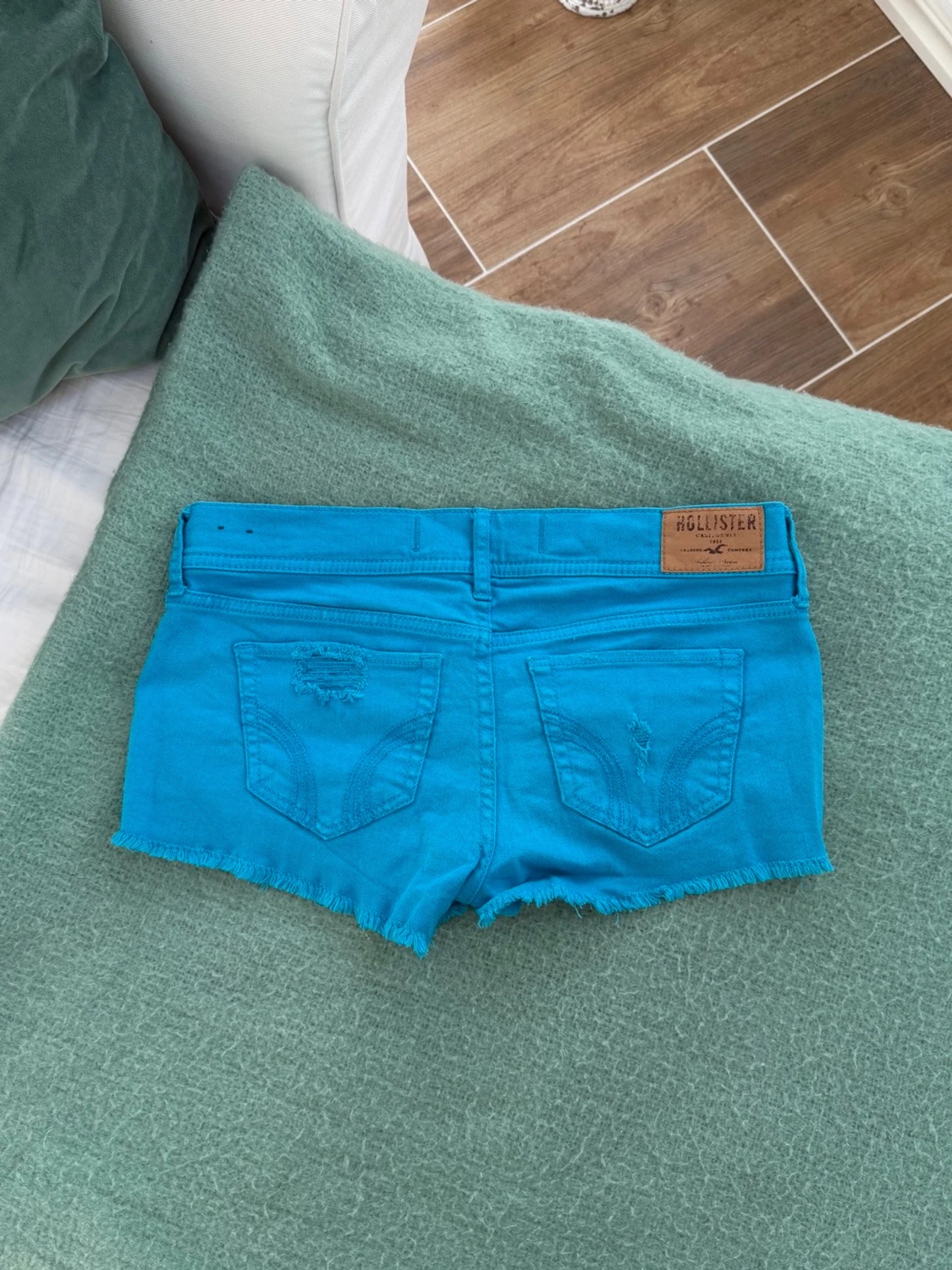 Hollister lågmidjade jeansshorts - 6