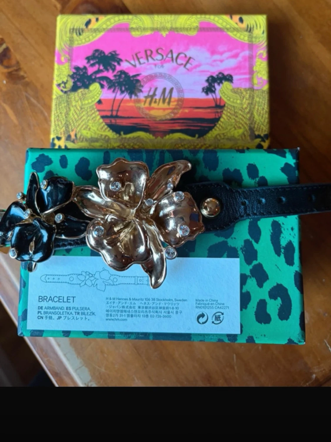 Versace x H&M armband med blommor
