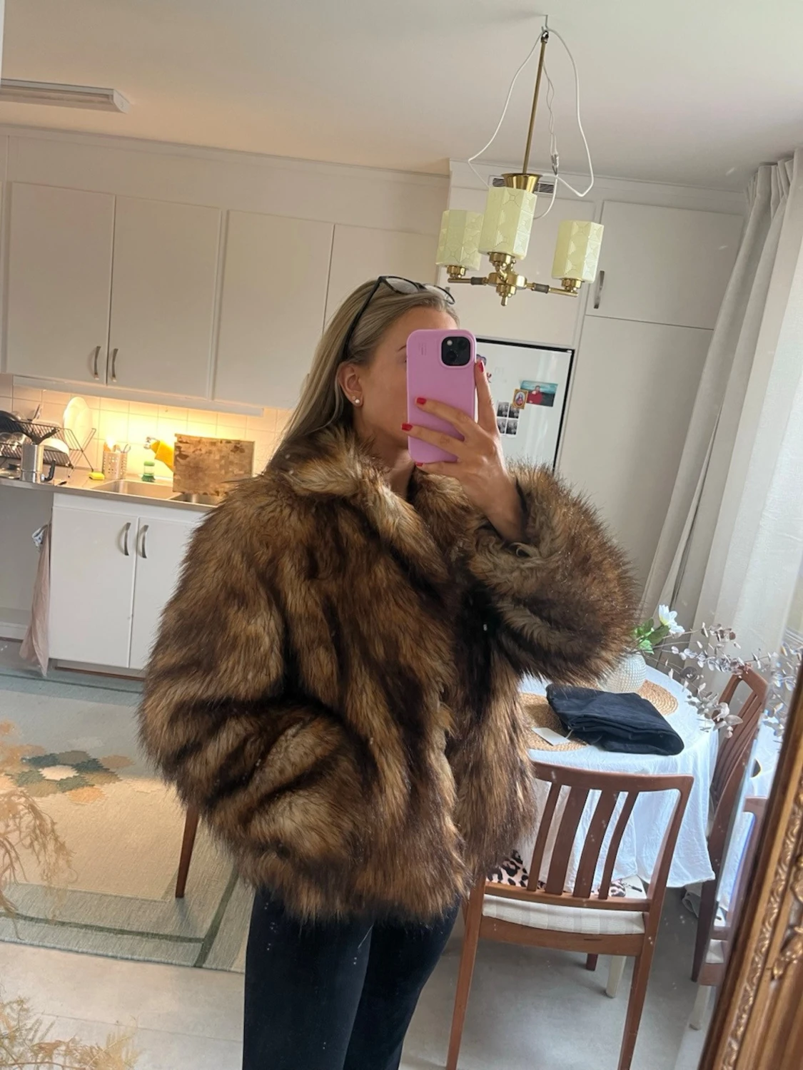 Brun och beige fuskpälsjacka - 1