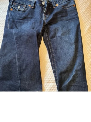 Mörkblå jeans från True Religion -  går att diskutera pris