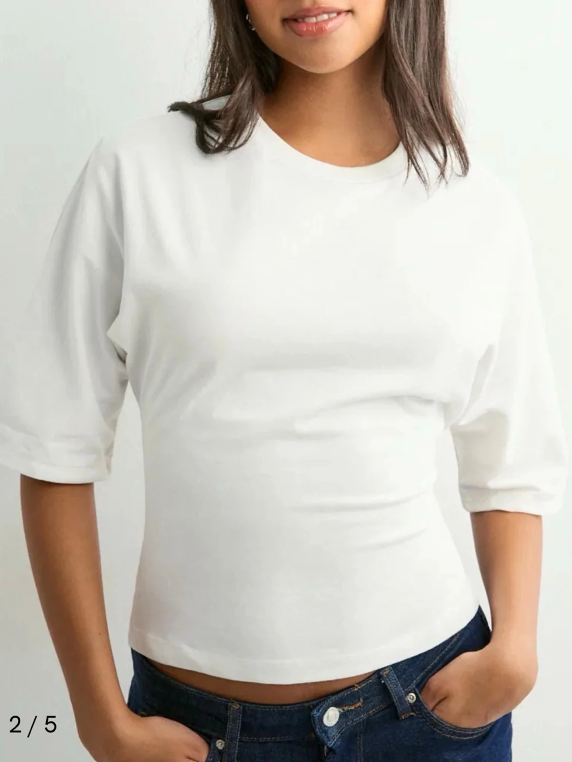 Vit crop top med knytband bak - 1