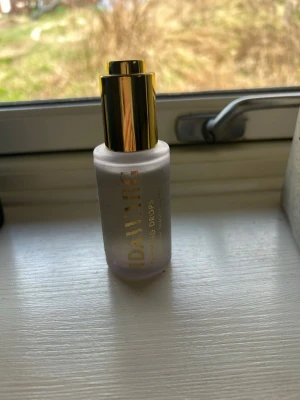 Ida Warg Brun Utan Sol Tanning Dropps - Ida Warg tanning drops. Använd 2 gånger.