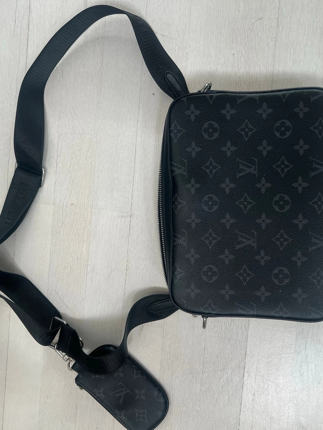 Monogram axelväska svart - 1