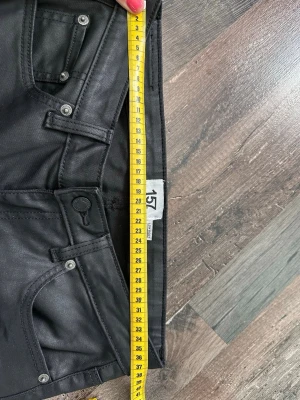 Lager157  jeans  - Helt nya utan prislapp, skinnbyxor ifrån lager157, storlek S full length 🥰