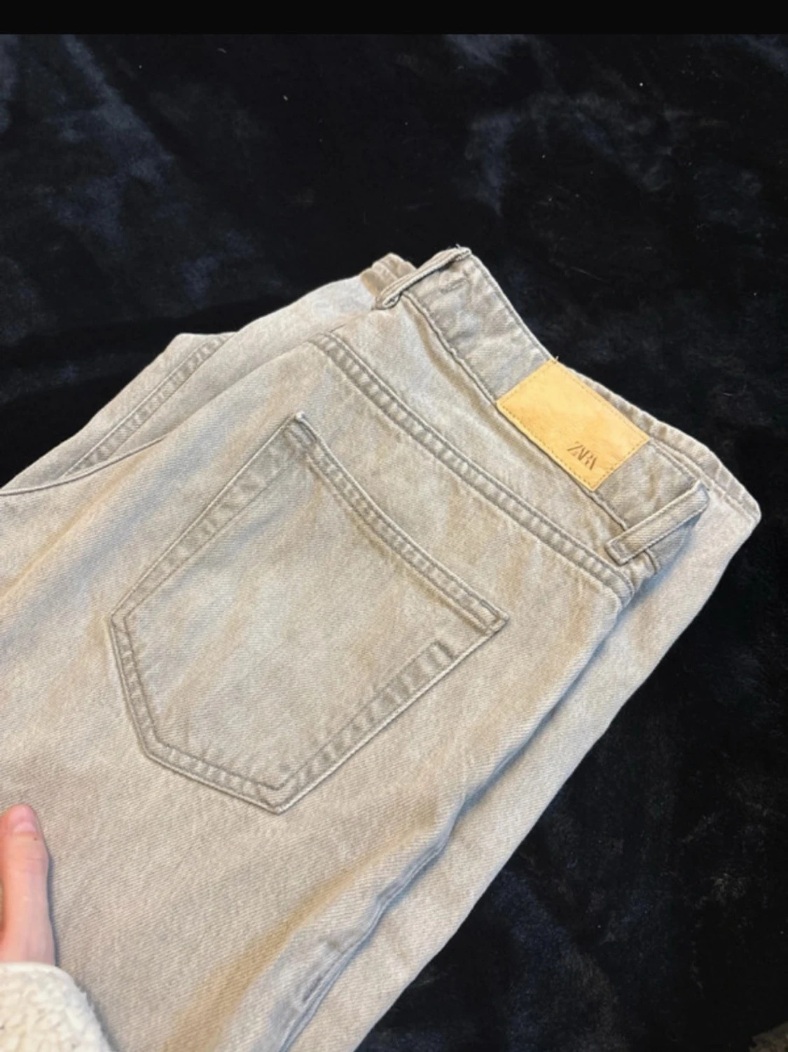Grå vida jeans från Zara - 2