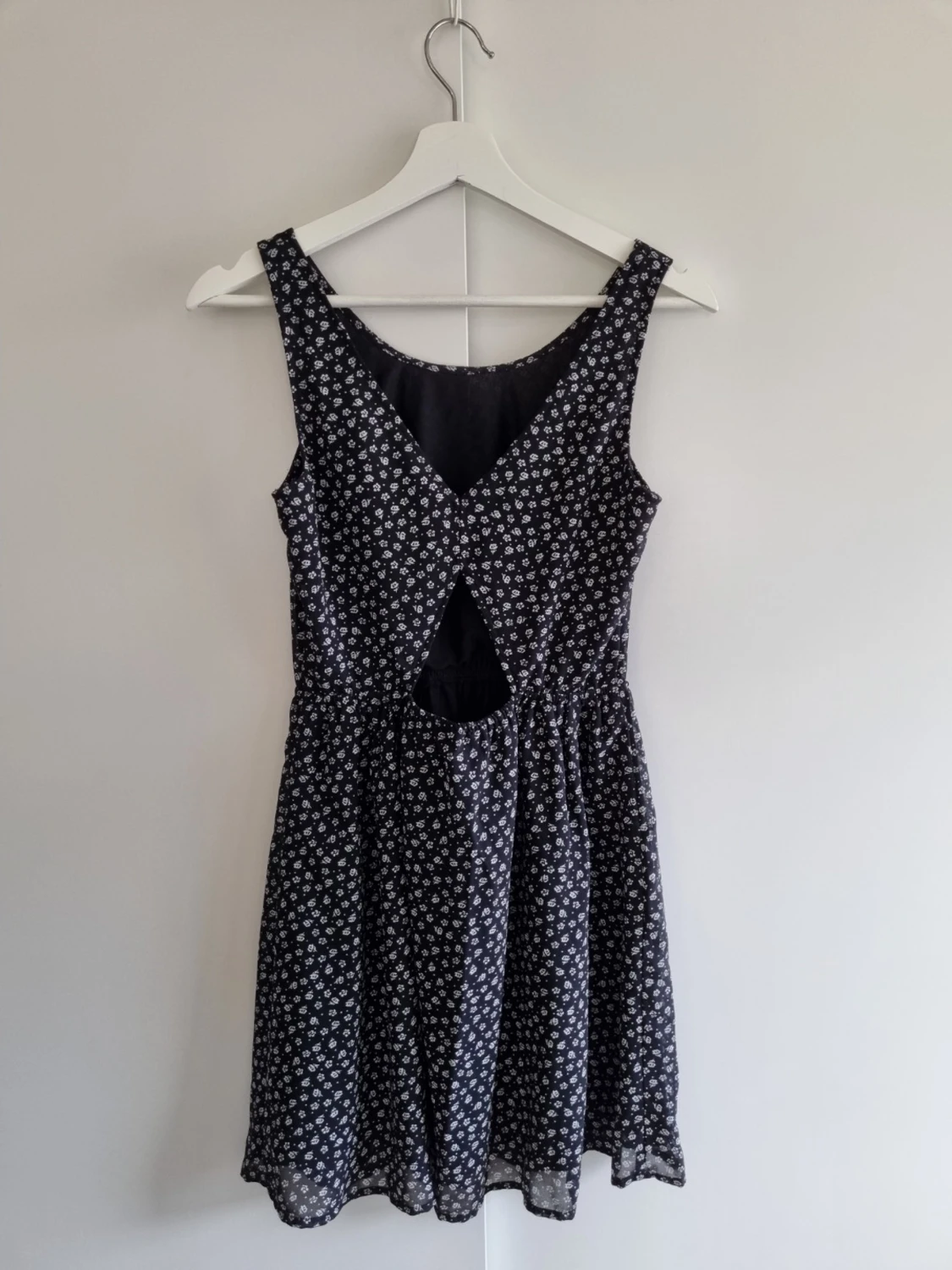 Svart blommig sommarklänning H&M - 2