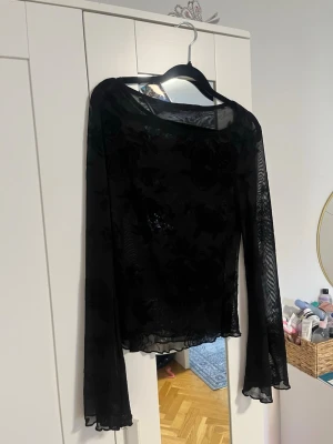 Meshtopp - Otroligt fin meshtopp som är köpt utomlands, aldrig använd💗💗