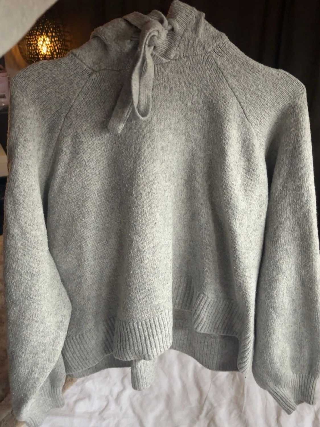 Grå Stickad Hoodie