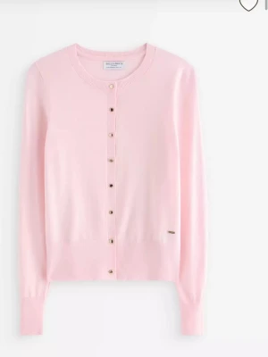 Stickad kofta - Supersöt ljusrosa kofta som tyvärr inte kommer till användning. Den är använd men mycket bra skick, ända deffekten är två flevkar på armarna men inget man tänker på!💕