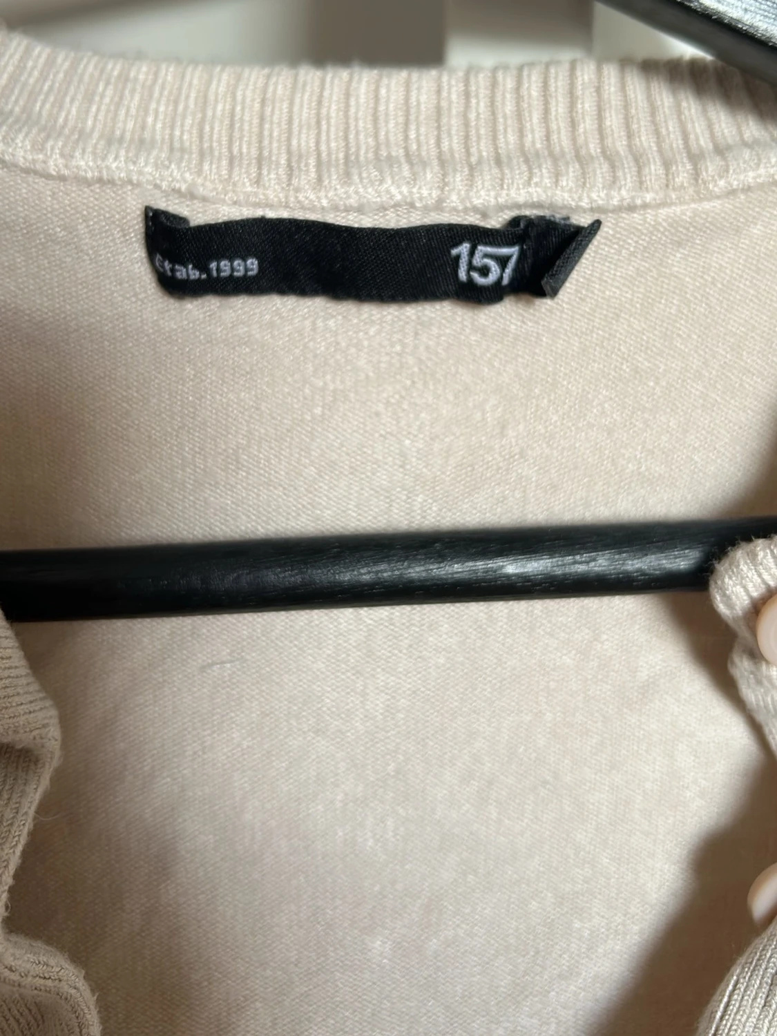 Beige cardigan från 157 - 1