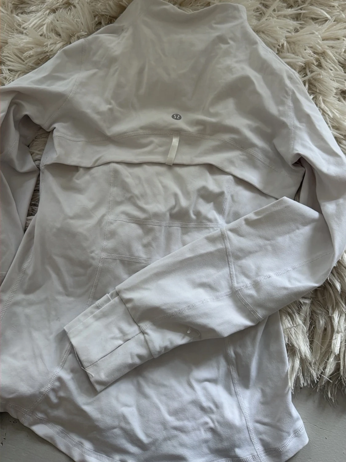 define jacket ”lululemon” - 4