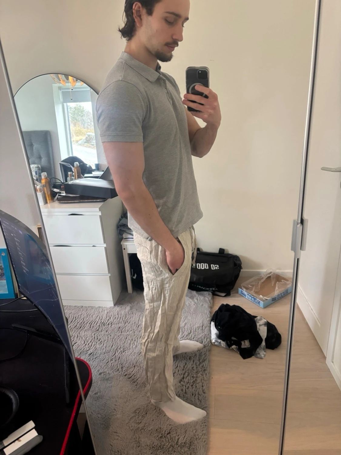 Grå pikétröja med knappar - 1