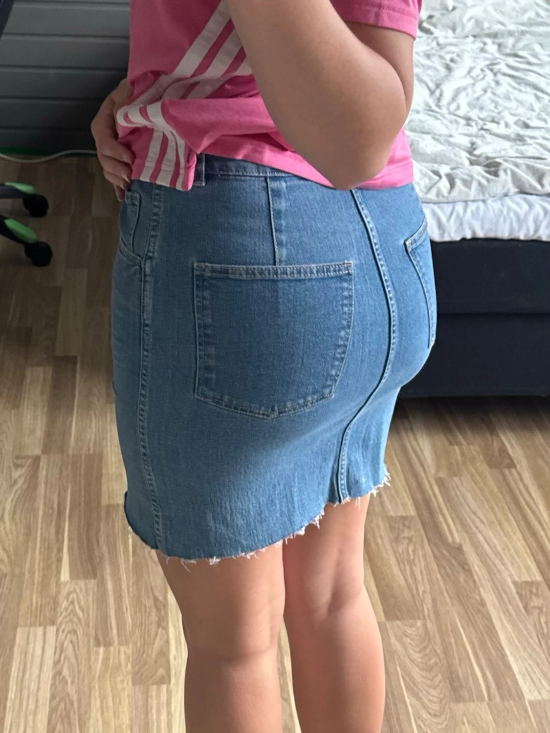 Snygg blå jeanskjol - 2