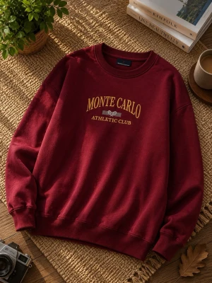 Vinröd Långarmad med Sportig Brodyr  - Storlek: M, Material: 100 % Polyester, utmärkt skick!