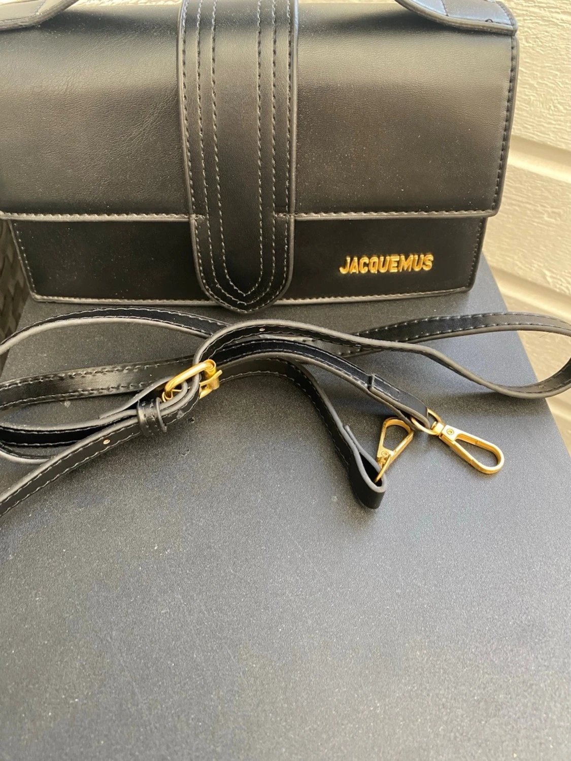 Svart handväska från Jacquemus - 5