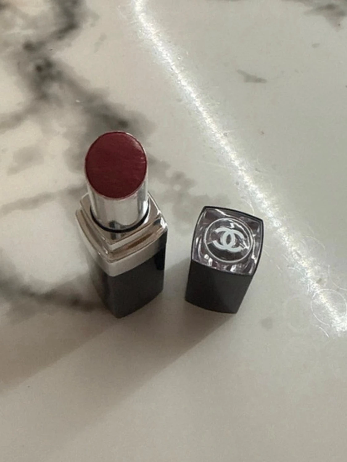 Chanel mörkrött läppstift