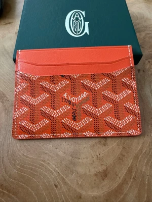 Korthållare  - Helt ny korthållare ej använt skickas spårbar 