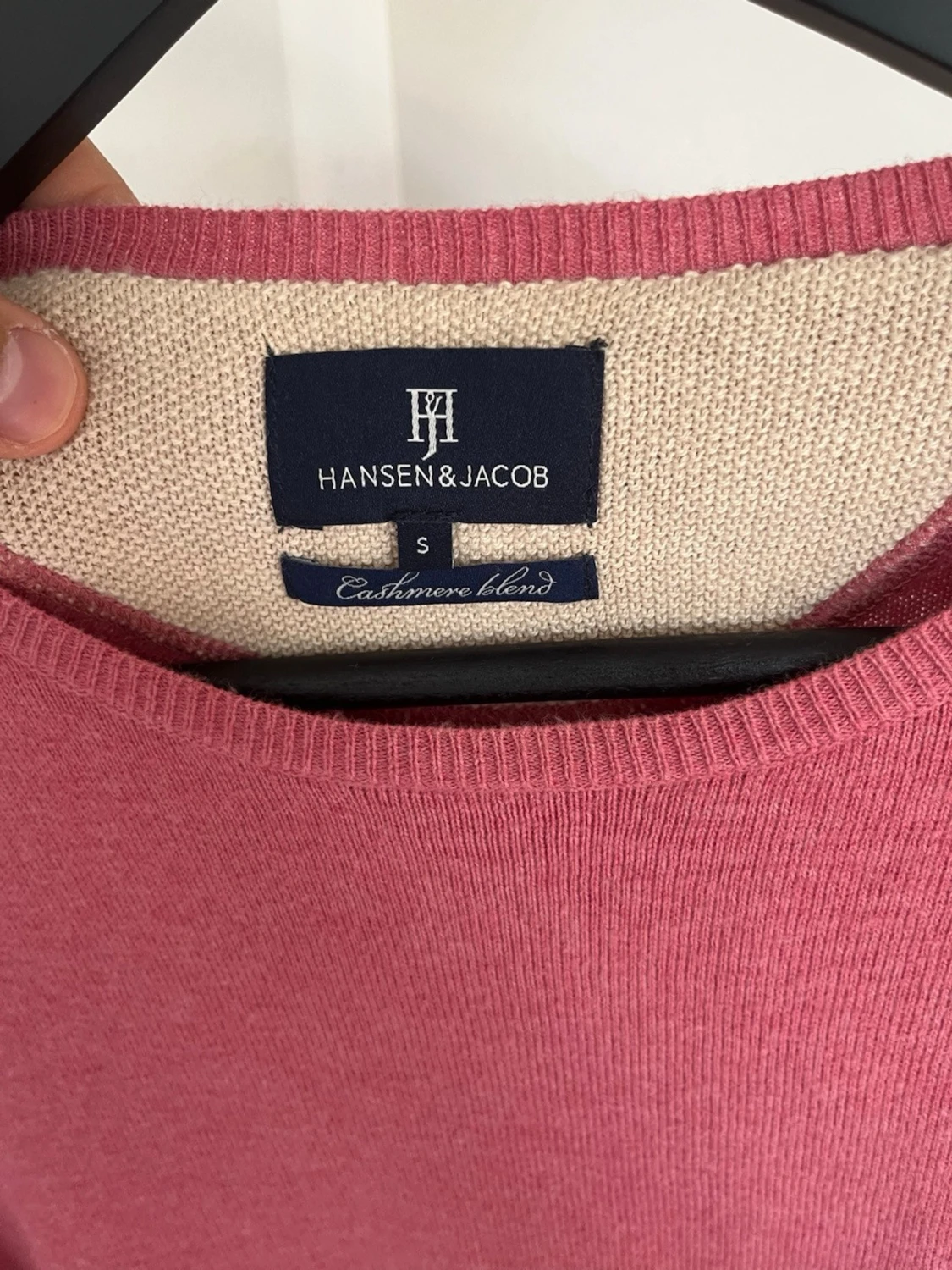 Rosa cashmereblandad tröja Hansen & Jacob