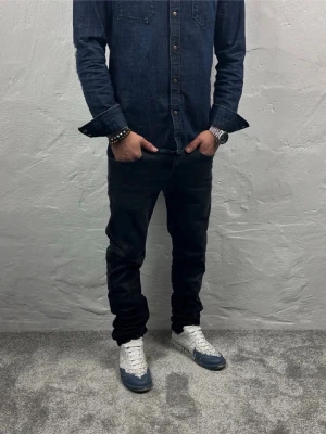 Replay jeans  - Ett par riktigt snygga jeans från Replay i storlek W29 L32 i modellen Anbbas 