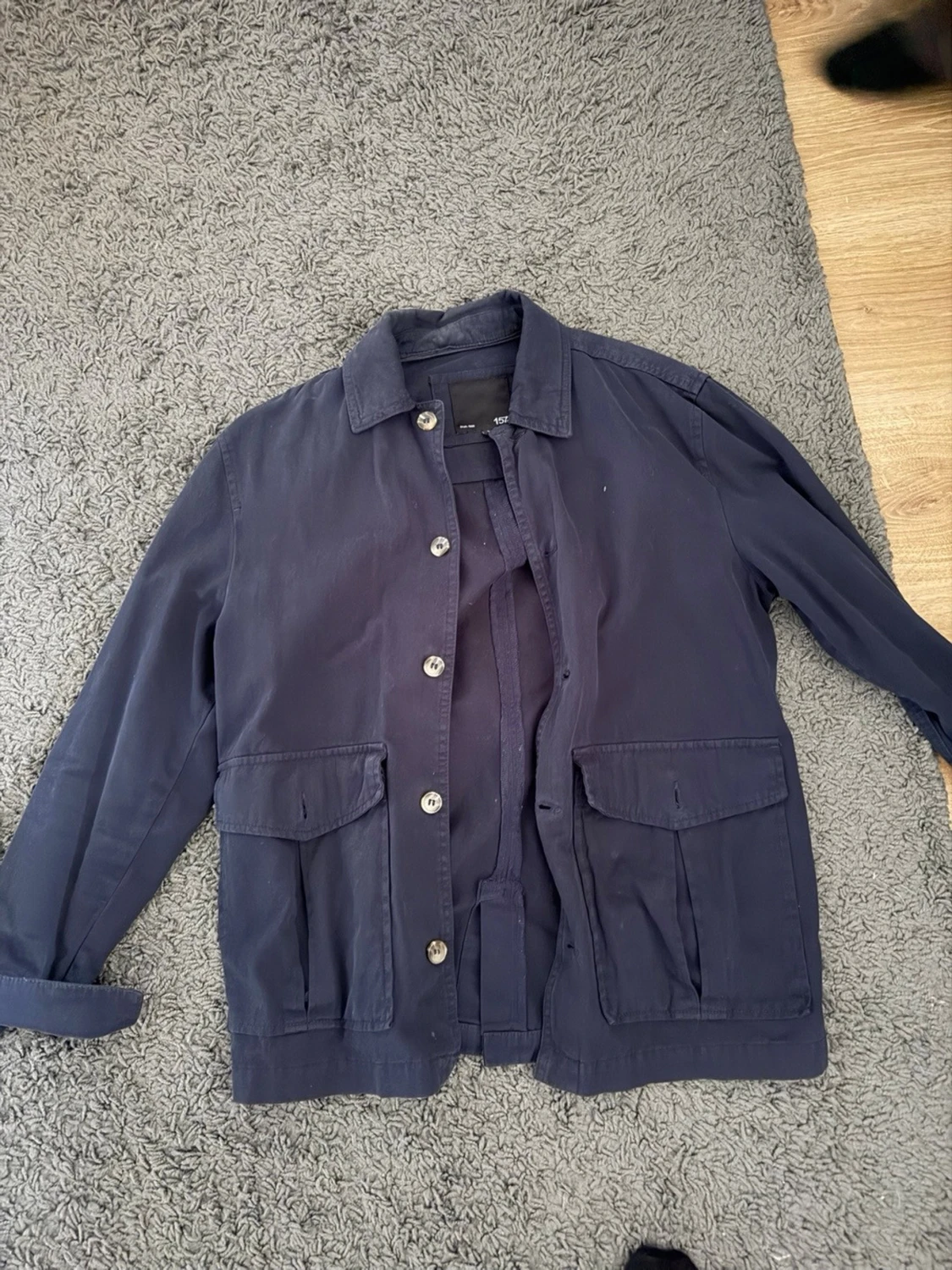Mörkblå overshirt med fickor