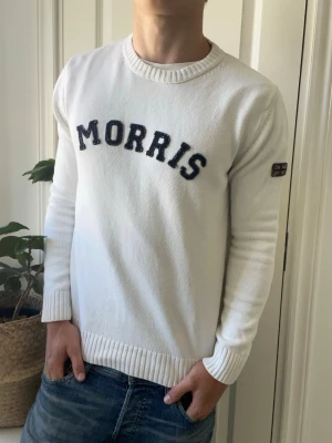 Morris tröja stickad  - Morris tröja stickad, Inga defekter! Modellen i bilderna är 180 cm 75 kg och bär Storlek M , Kom med frågor! 🌟 (Kan gå ned i pris vid köp av paket 😉) 