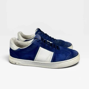 Valentino Flycrew Navy | 44 - Valentino Flycrew Sneakers | Bra skick: 7 nitar borta | Endast skorna ingår | #46