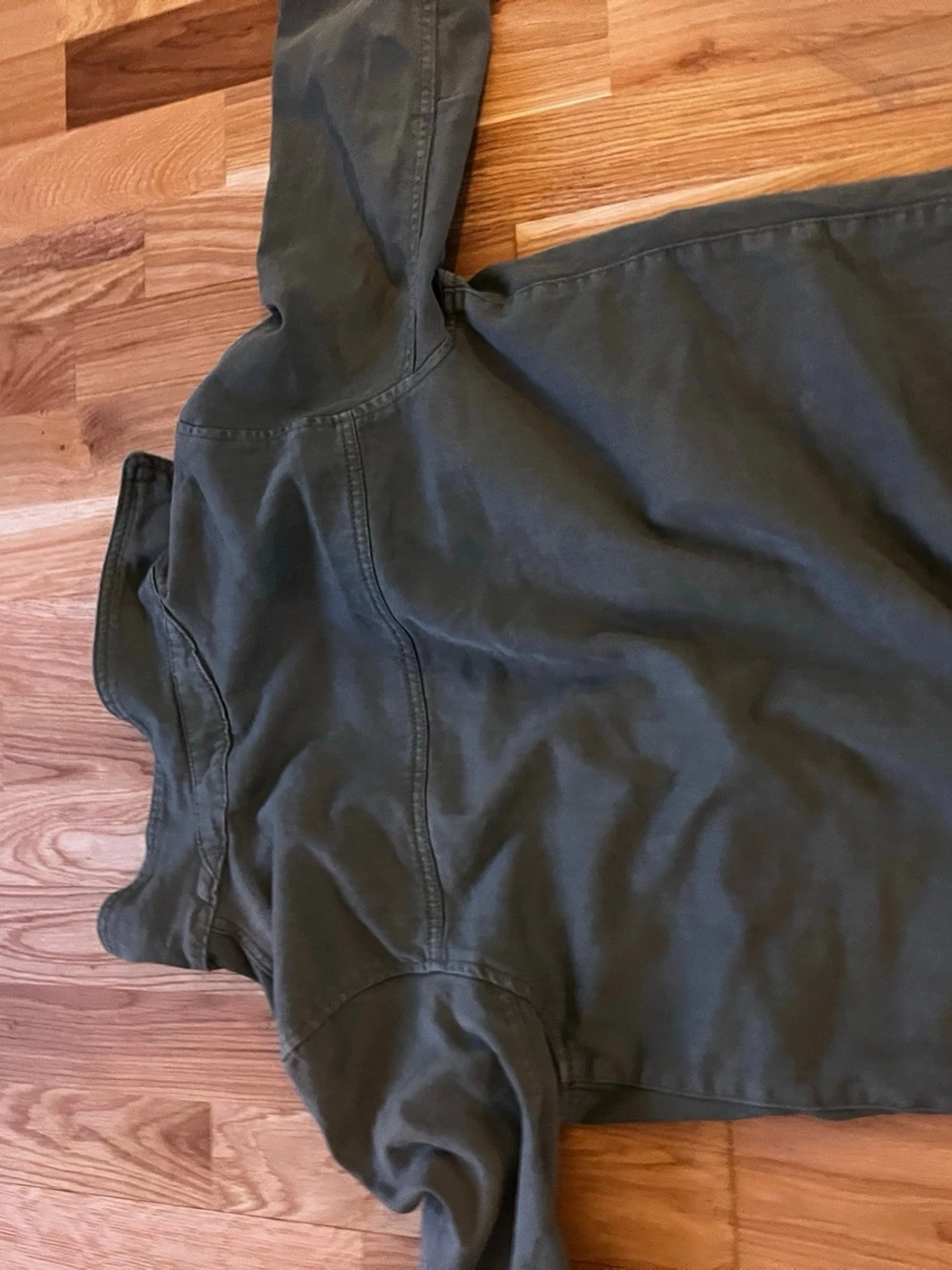 Olivgrön jacka från H&M - 1