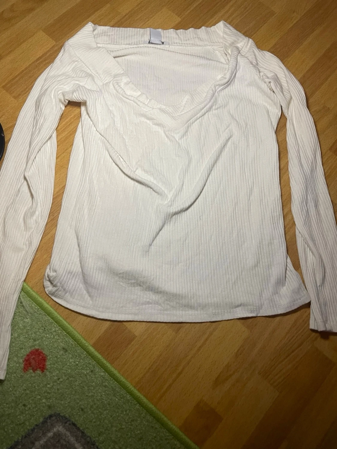 Vit ribbad långärmad topp